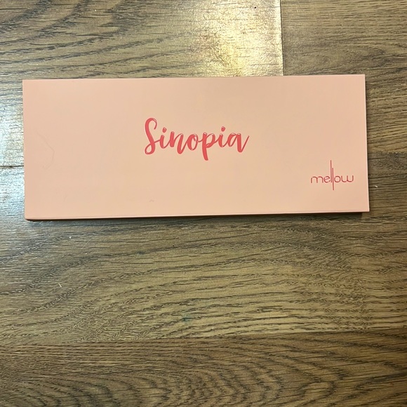 MELLOW COSMETICS - Sinopia Eyeshadow Palette - Picture 3 of 6